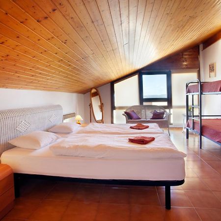 Отель Aaccent Montblanc - Prenafeta Экстерьер фото
